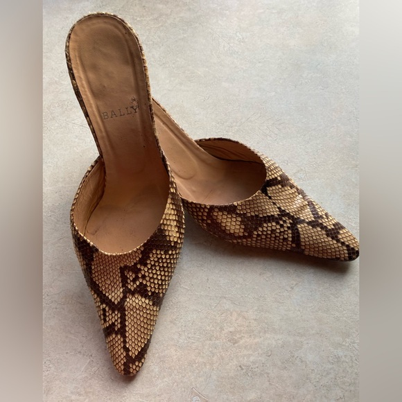 Bally Women's Tan and Brown Snakeskin Mules Vintage - Picture 3 of 7
